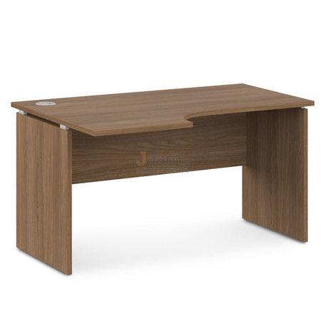 Мебель для персонала Стол письменный с заглушкой кабель-канала V-44л